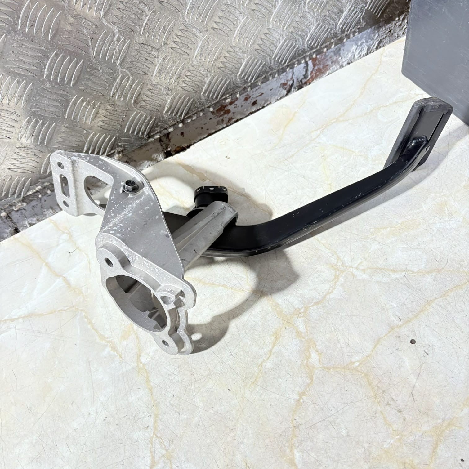 Jaguar XE X760 Mk1 Brake Pedal Pedal Box RHD Automatic GX73-2450-CD 2017-On