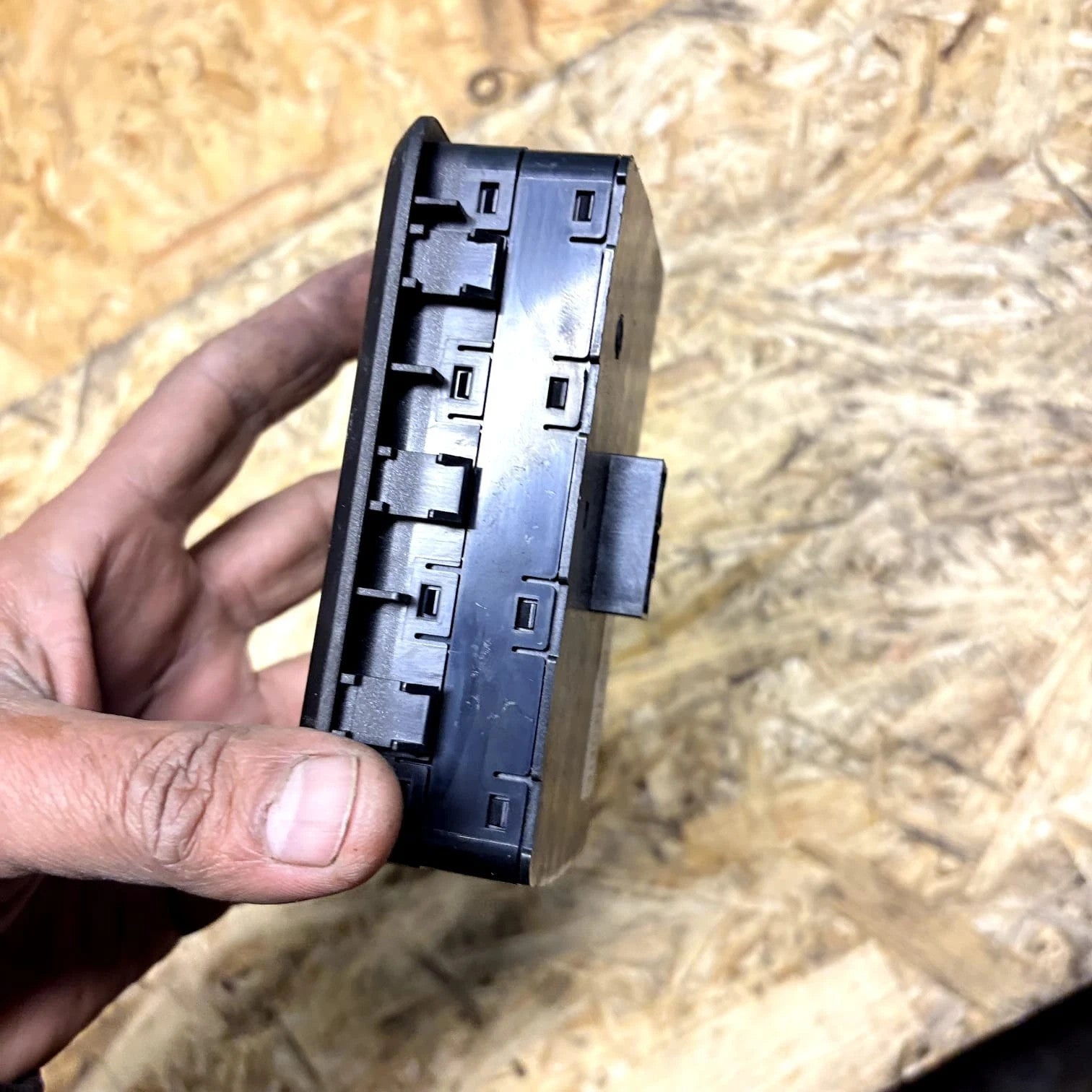 SsangYong Tivoli MK1 2015-2019 Headlight Switch Panel Dash Controls 85300-35281