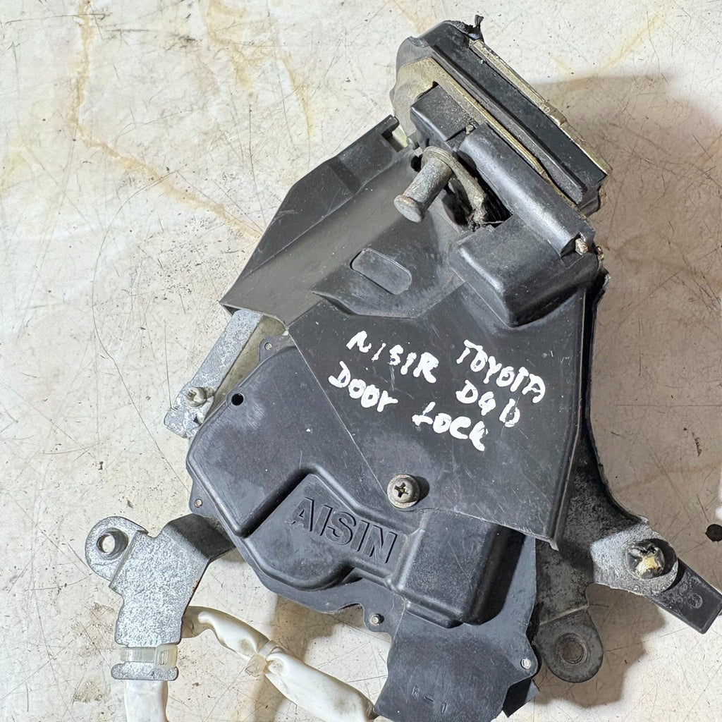 TOYOTA D-4D REAR LEFT PASSENGER N/S/R DOOR LOCK CATCH ACTUATOR MECHANISM