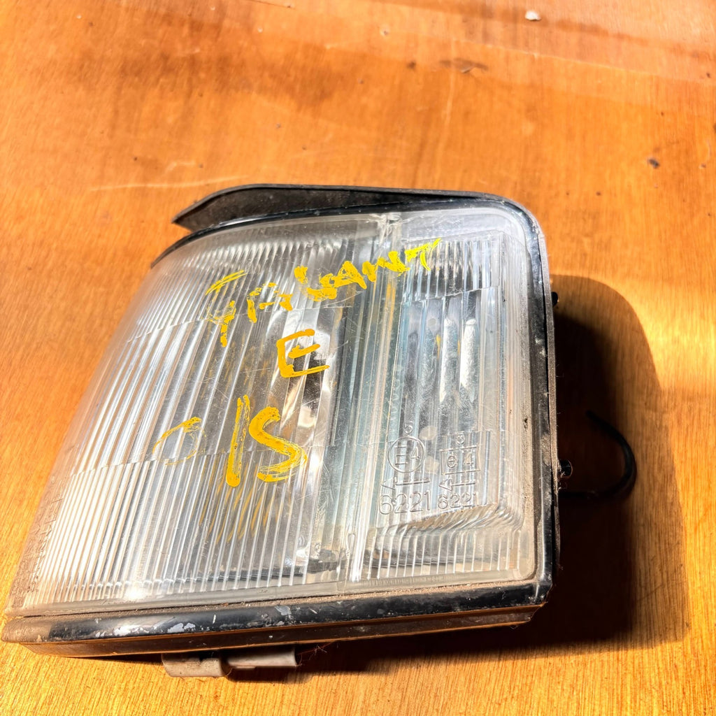 Mitsubishi Galant 1992-1996 Front Indicator Parking Lamp LH Stanley 041-0446L