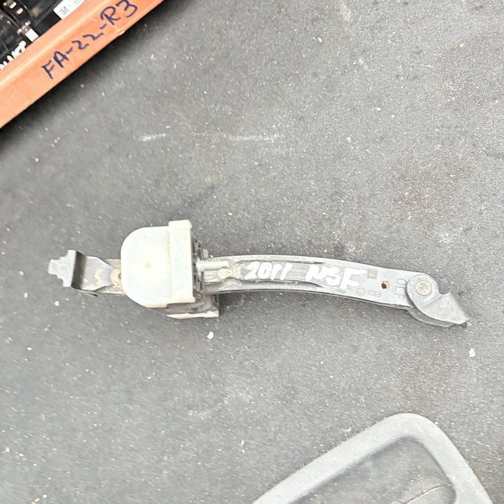 Vauxhall Insignia A 2008-2017 NSF Front Left Door Check Strap Limiter 13229021