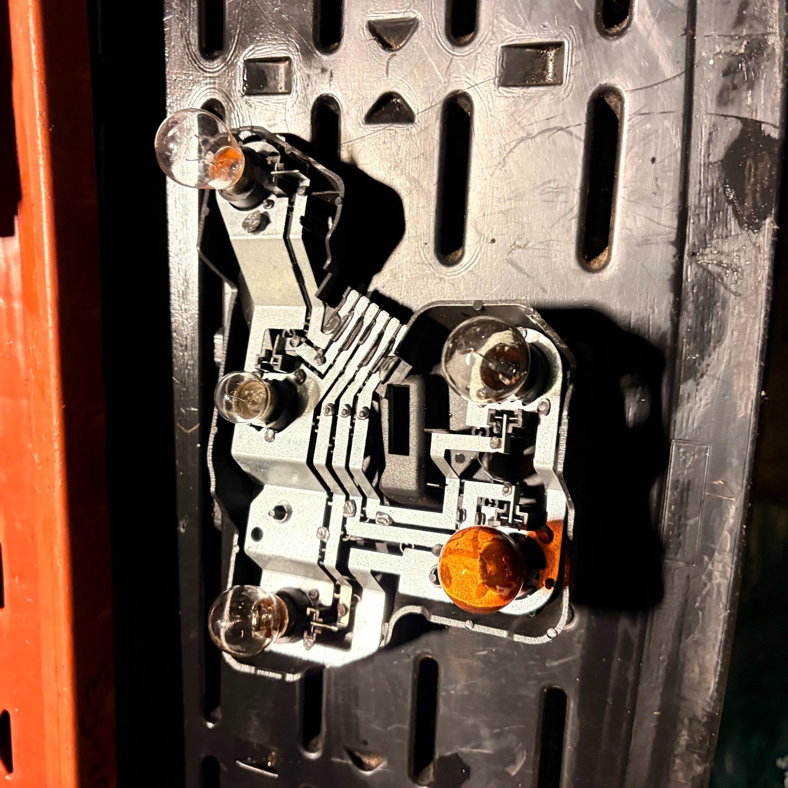 MG Rover 25 Driver side rear lamp bulb holder