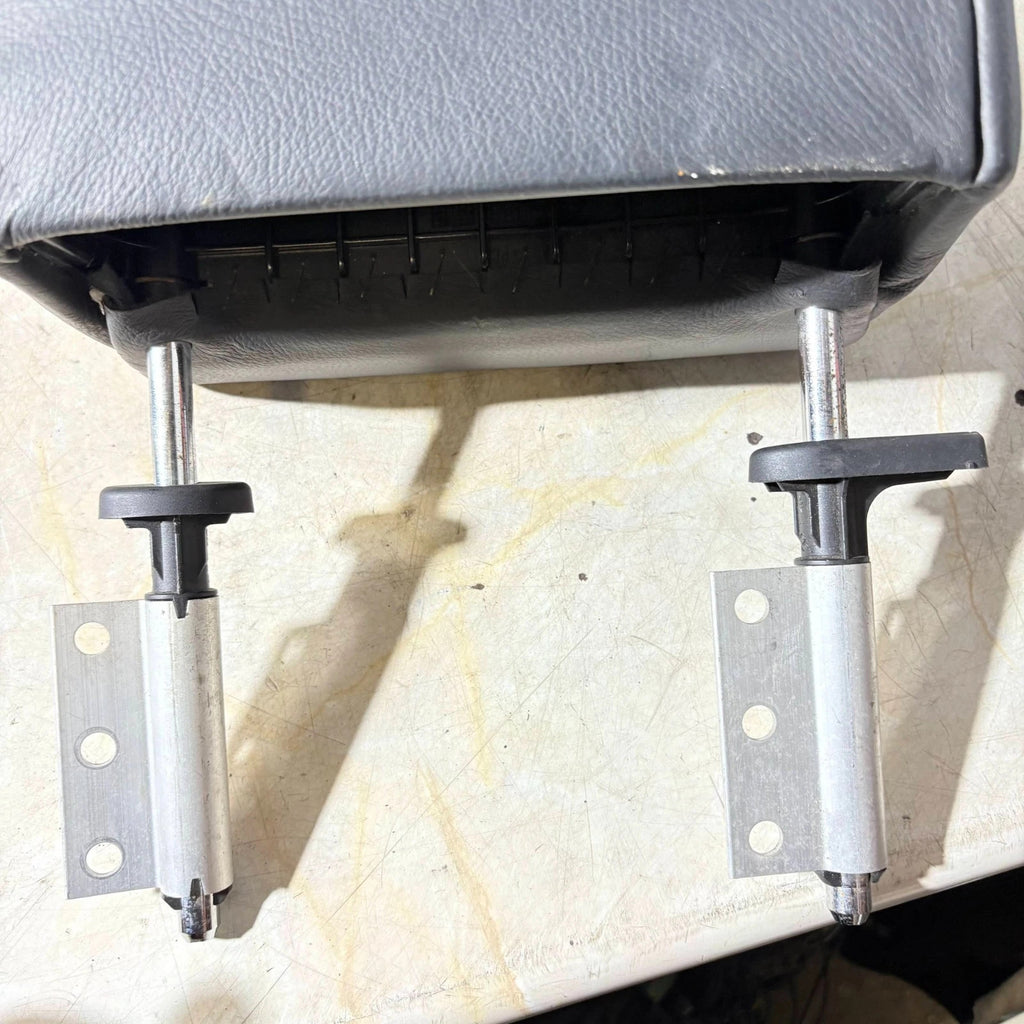Bmw 320Ci Left Passenger Nearside Rear Headrest Head Rest