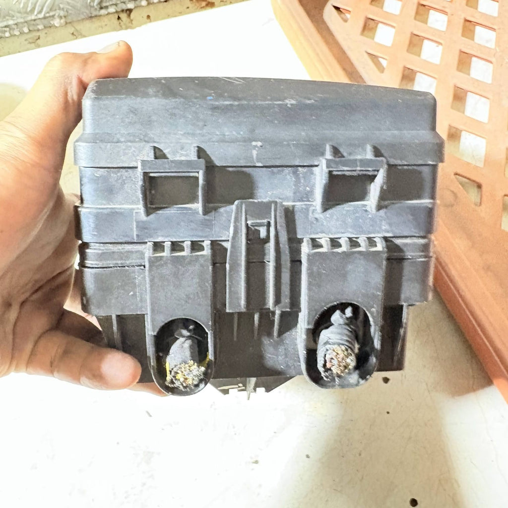 Chevrolet Aveo Mk2 T300 2011-2015 Under Bonnet Fuse Box 95462806