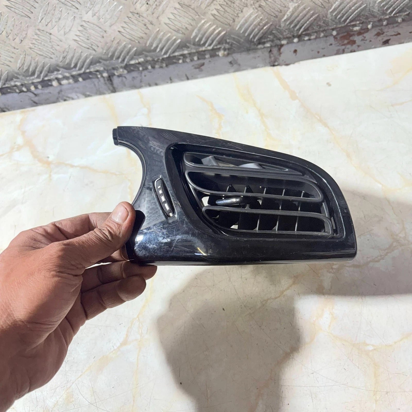 Citroen DS3 2010-2016 Right Driver Dash Heater Air Vent