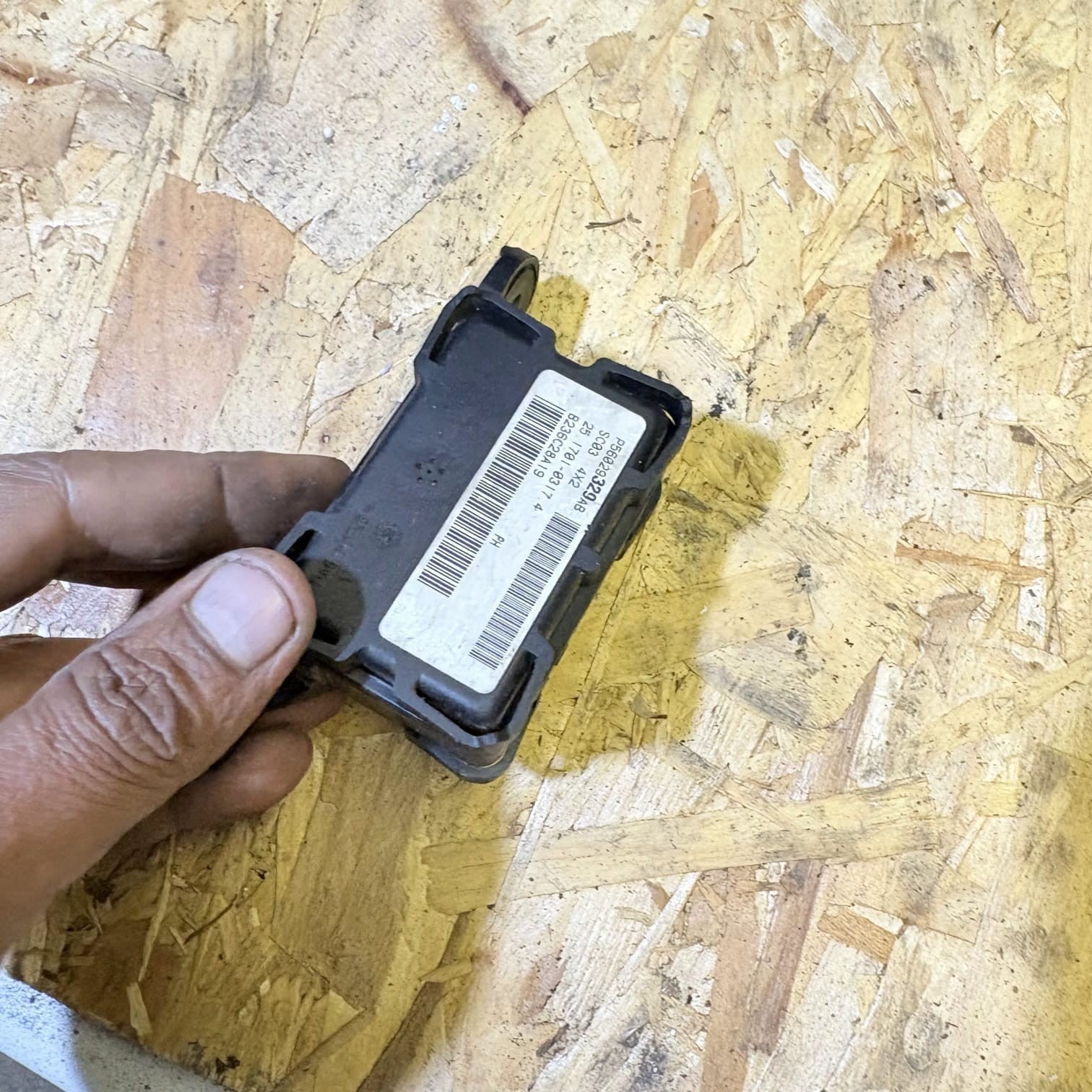DODGE AVENGER 2006 YAW RATE SENSOR P56029329AB