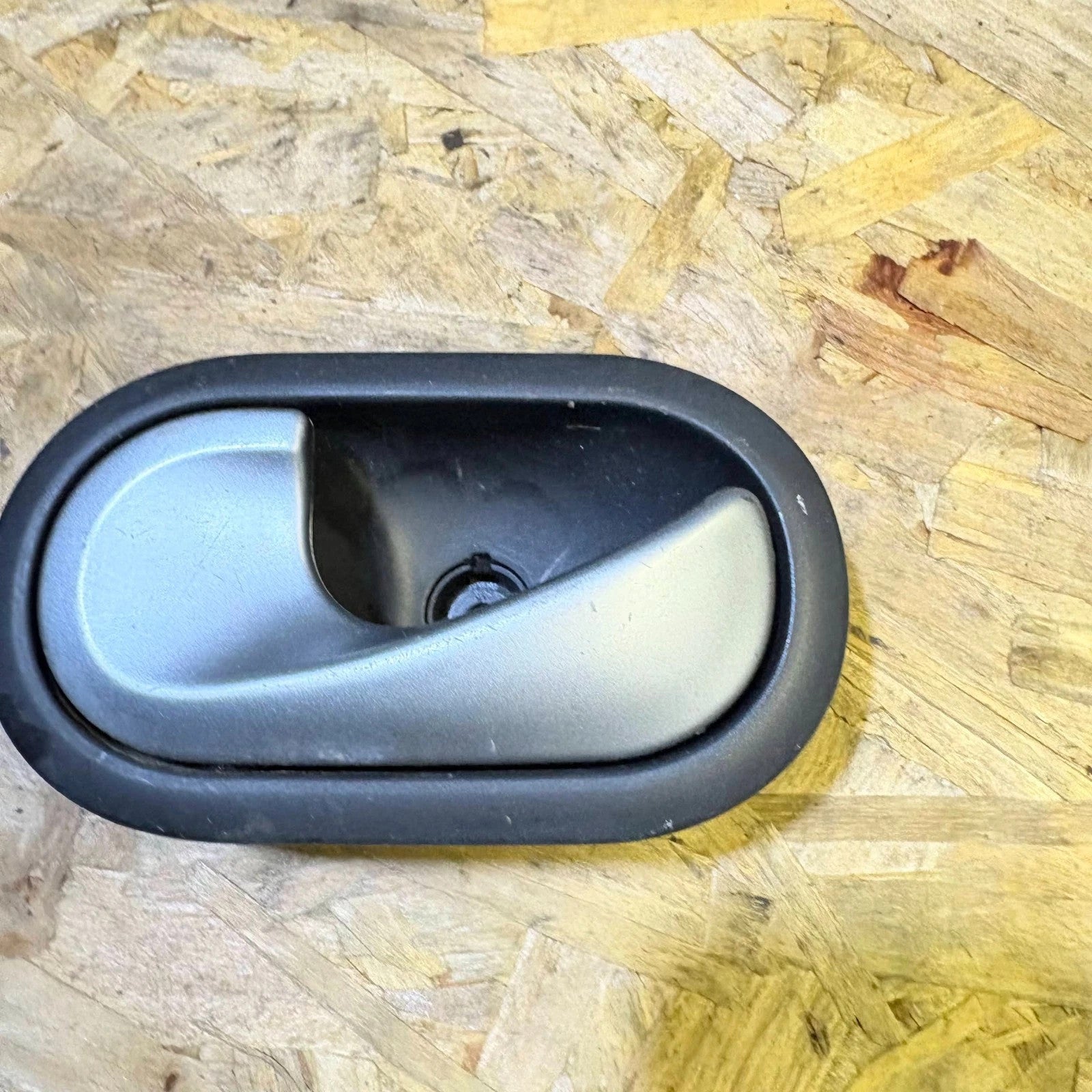 Renault Clio MK3 2005-2012 Rear Left Inner Door Handle Passenger Side