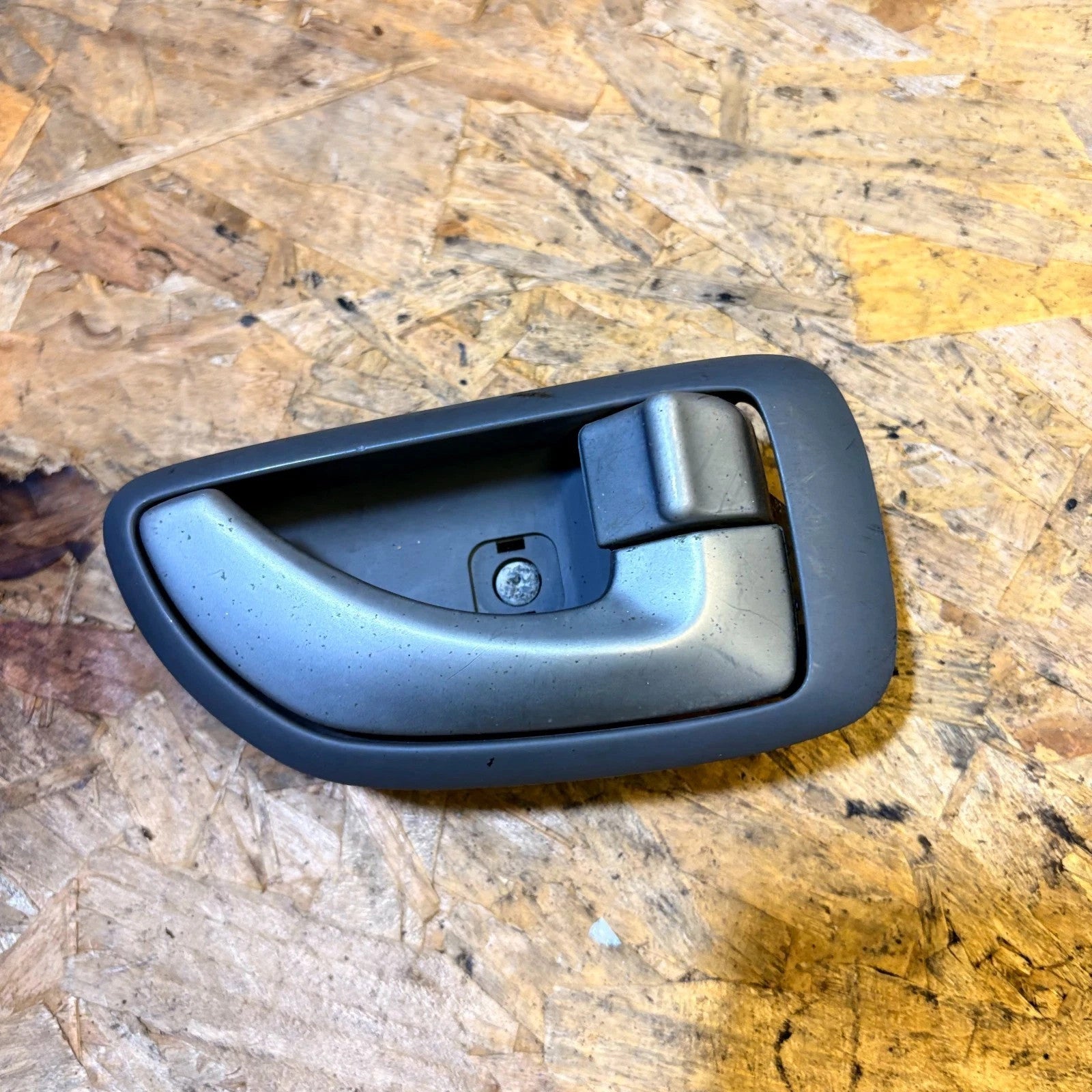 HYUNDAI TERRACAN 2004 RIGHT REAR DRIVER SIDE INNER DOOR HANDLE