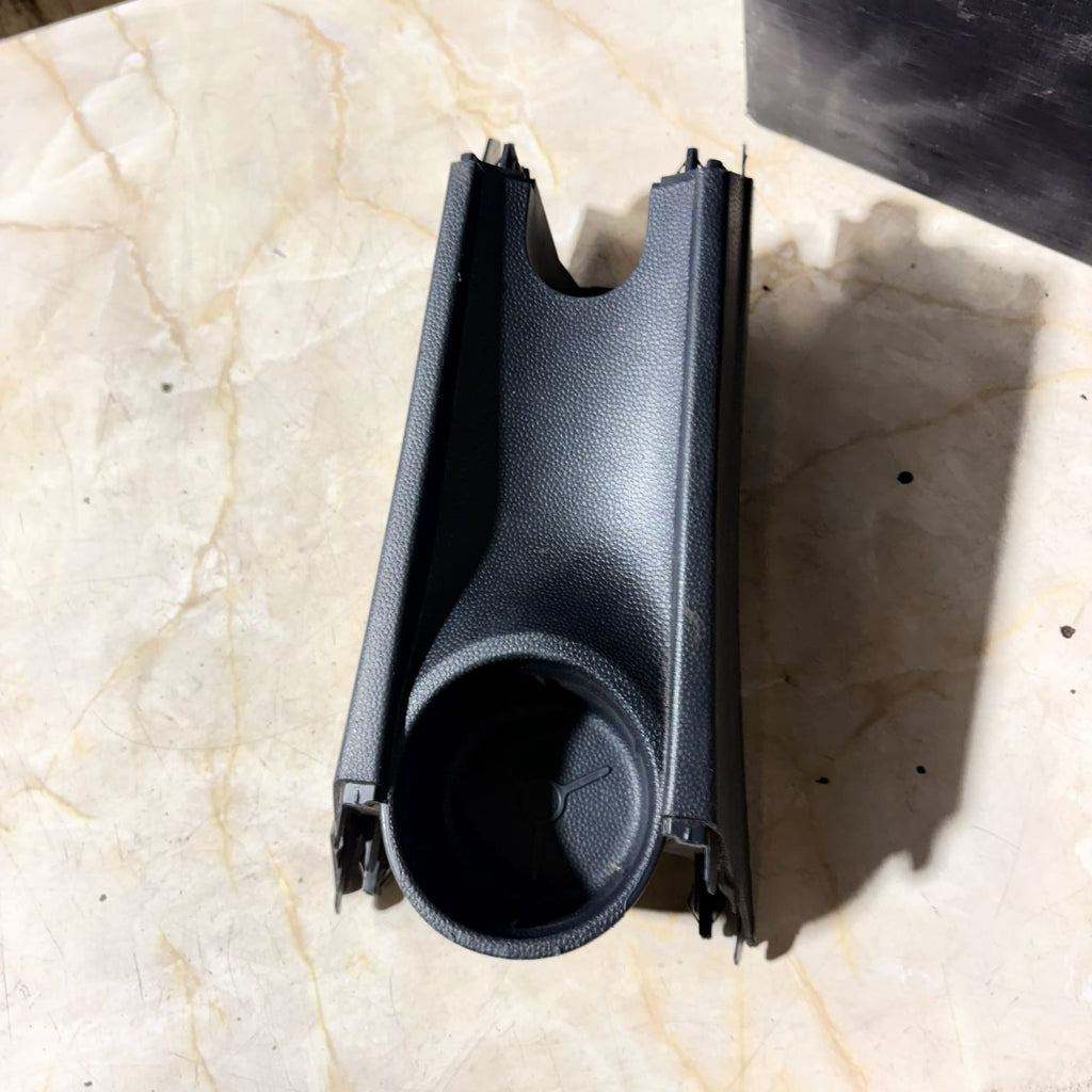 FORD KA MK2 CENTRE CONSOLE CUP HOLDER 2014 735433913,, B18