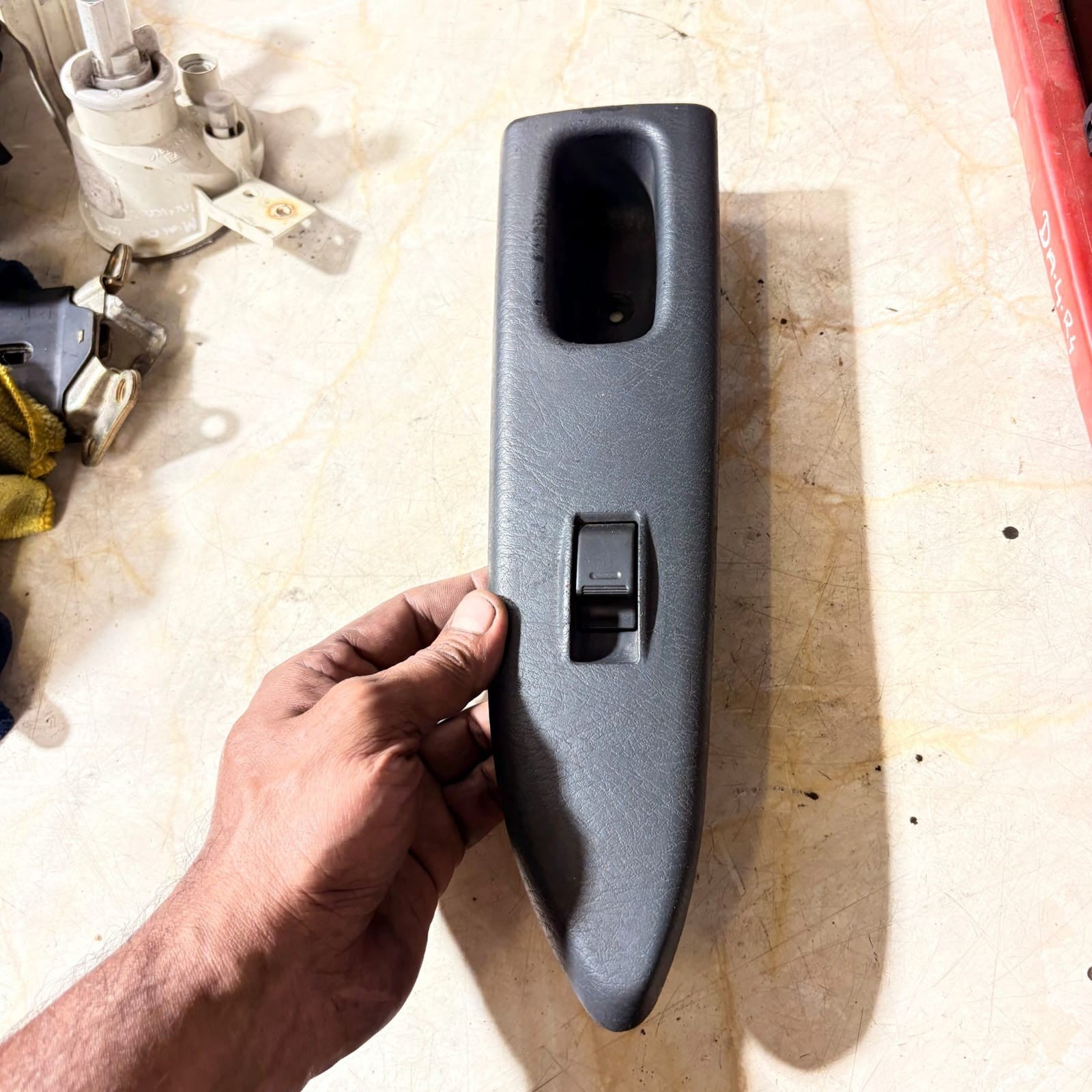 2001 TOYOTA AVENSIS NSF PASSENGER SIDE FRONT WINDOW CONTROL SWITCH BUTTON