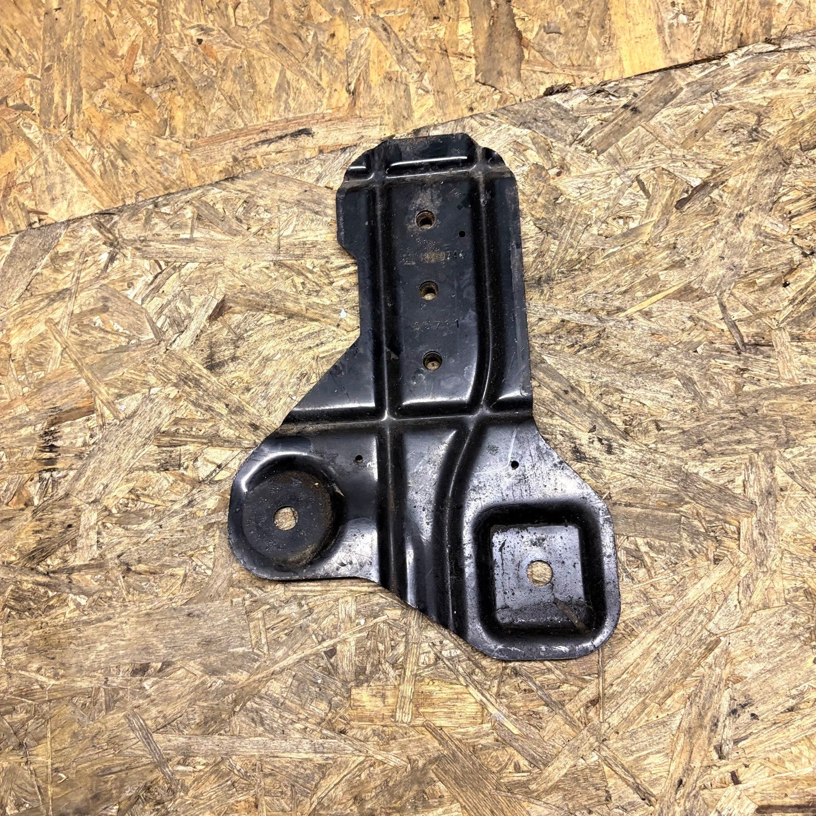 Vauxhall Corsa E Battery Bracket/Hold Down Mount 13310744 2014-2019