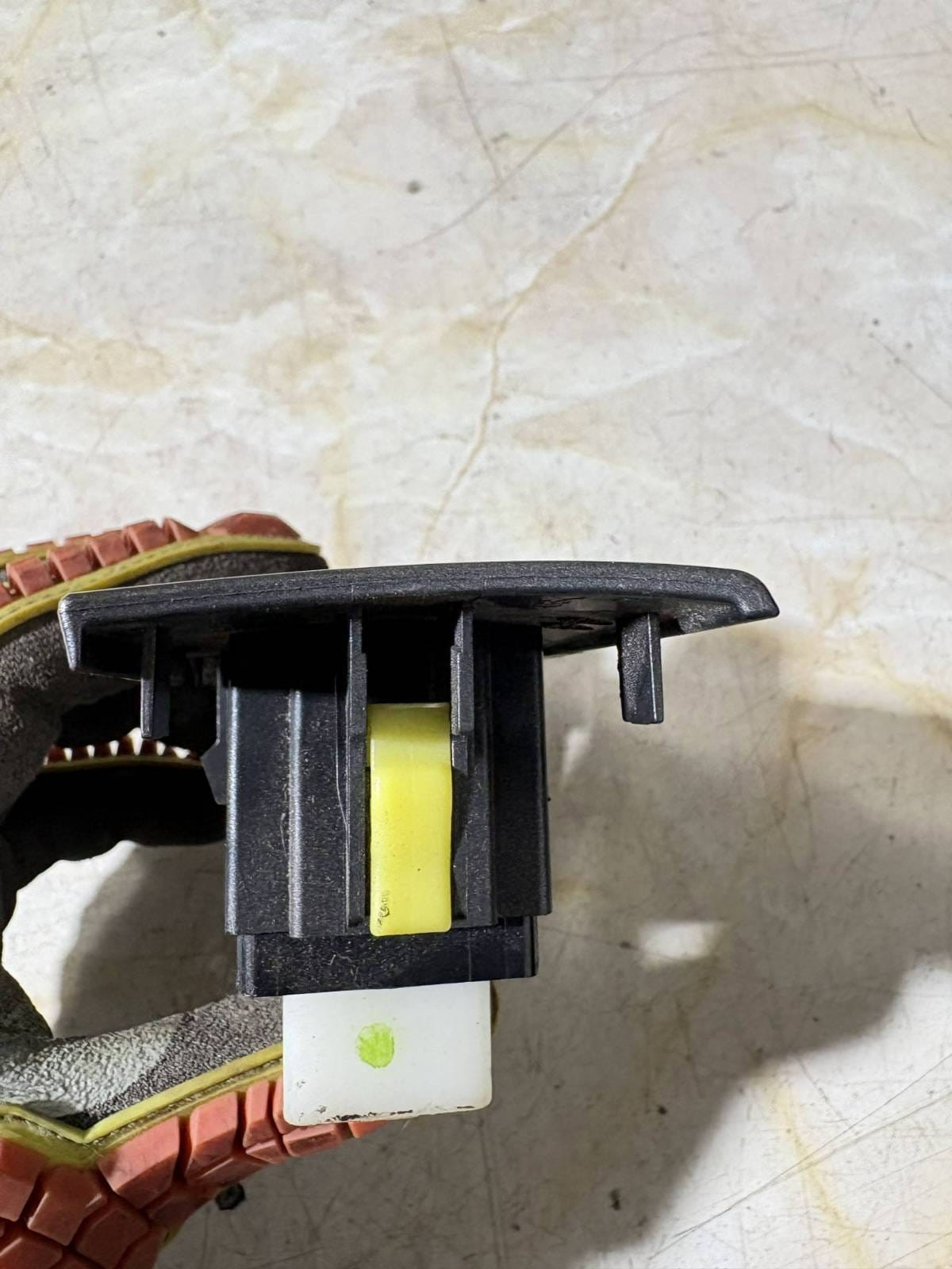 LEXUS IS220 WINDOW SWITCH REAR LEFT PASSENGER SIDE 74272-53010 2005-2006