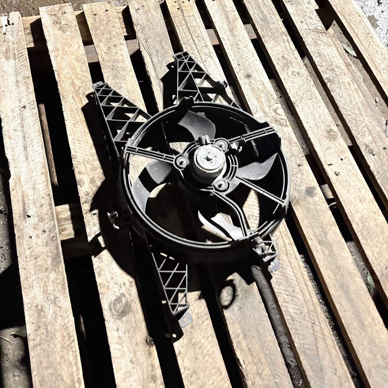 2008 Renault Twingo-Radiator Cooling Fan-8200066098-1831964000