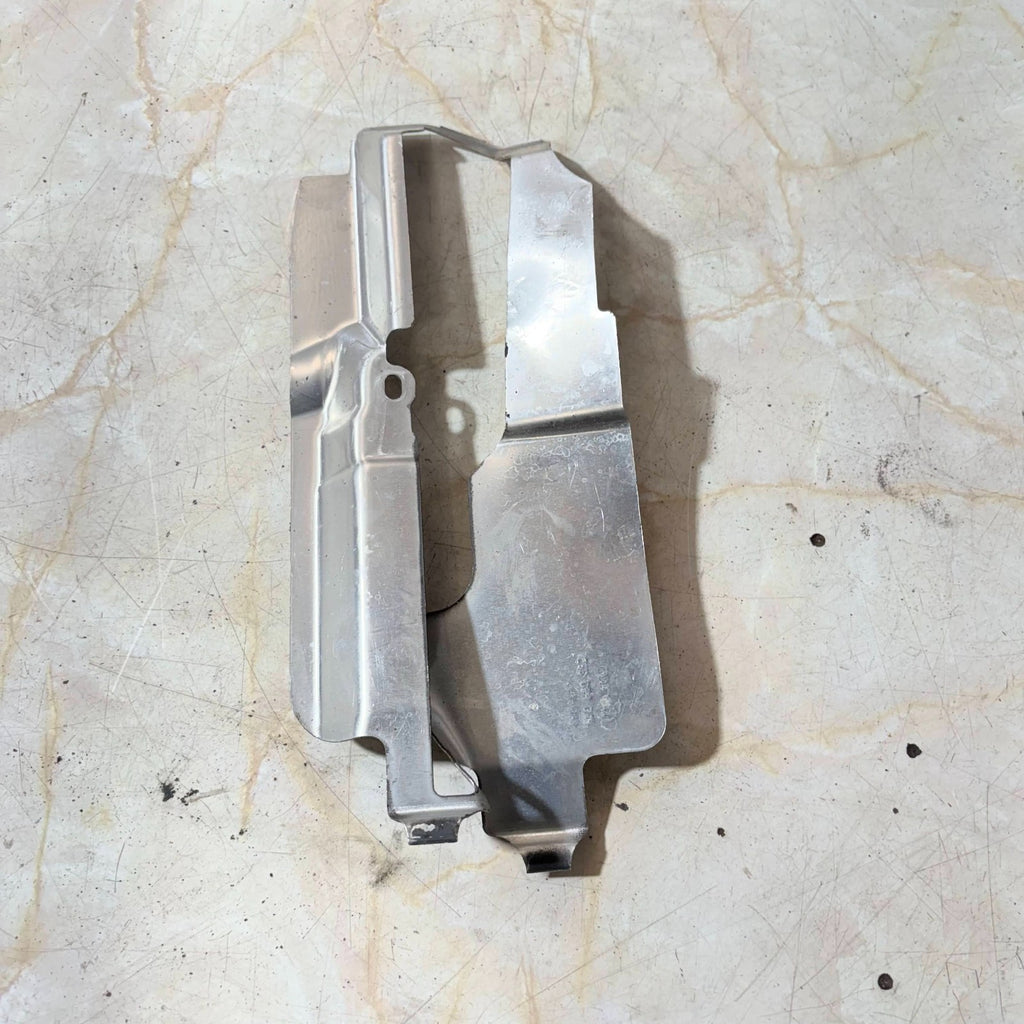 Audi A3 8P 2003-2013 Steering Column Cowl Inner Support Bracket 8P0880225