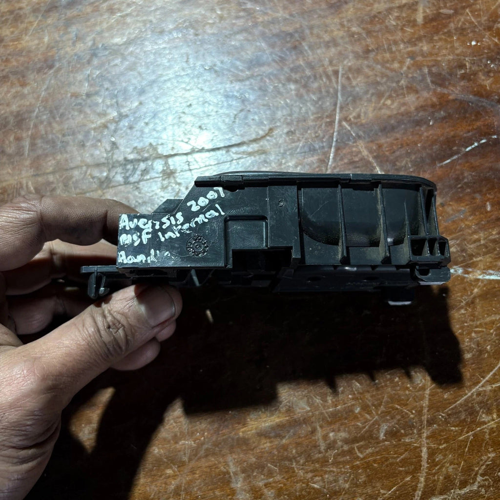 Toyota Avensis T250 03-09 Front Left Passenger Interior Door Handle 69206-05010