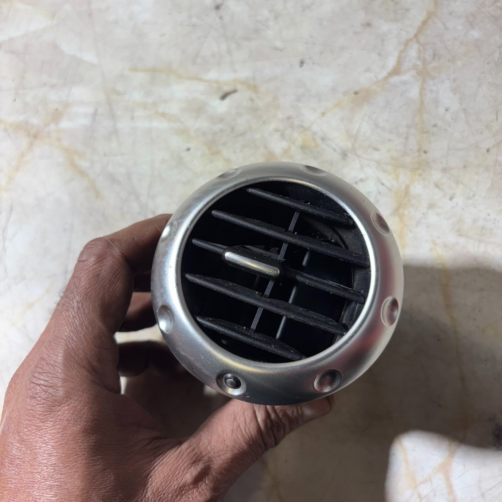AUDI TT MK1 8N 98-06 AC HEATER MIDDLE DASH AIR VENT PASSENGER SIDE