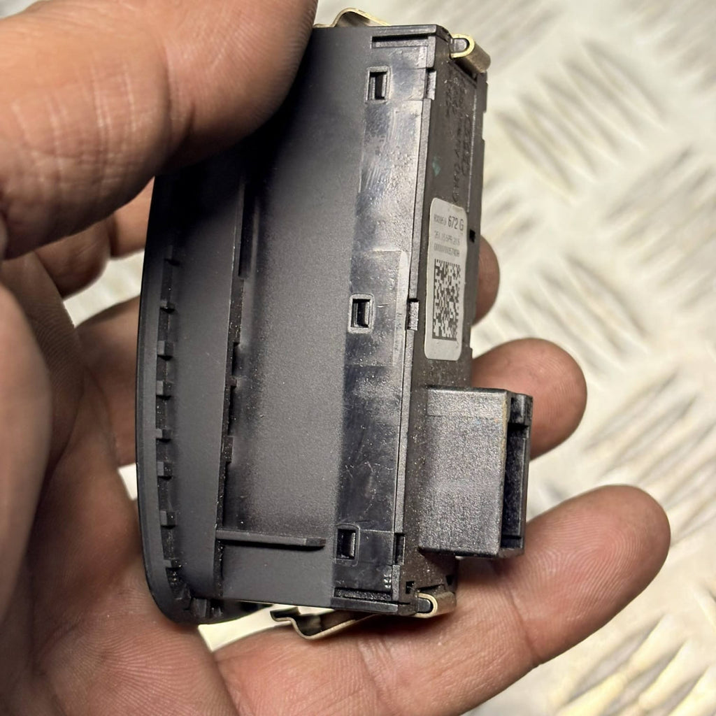 Audi A1 S1 8X Facelift 2015-2018 Hazard Start Stop Airbag OFF Panel 8X0959672G