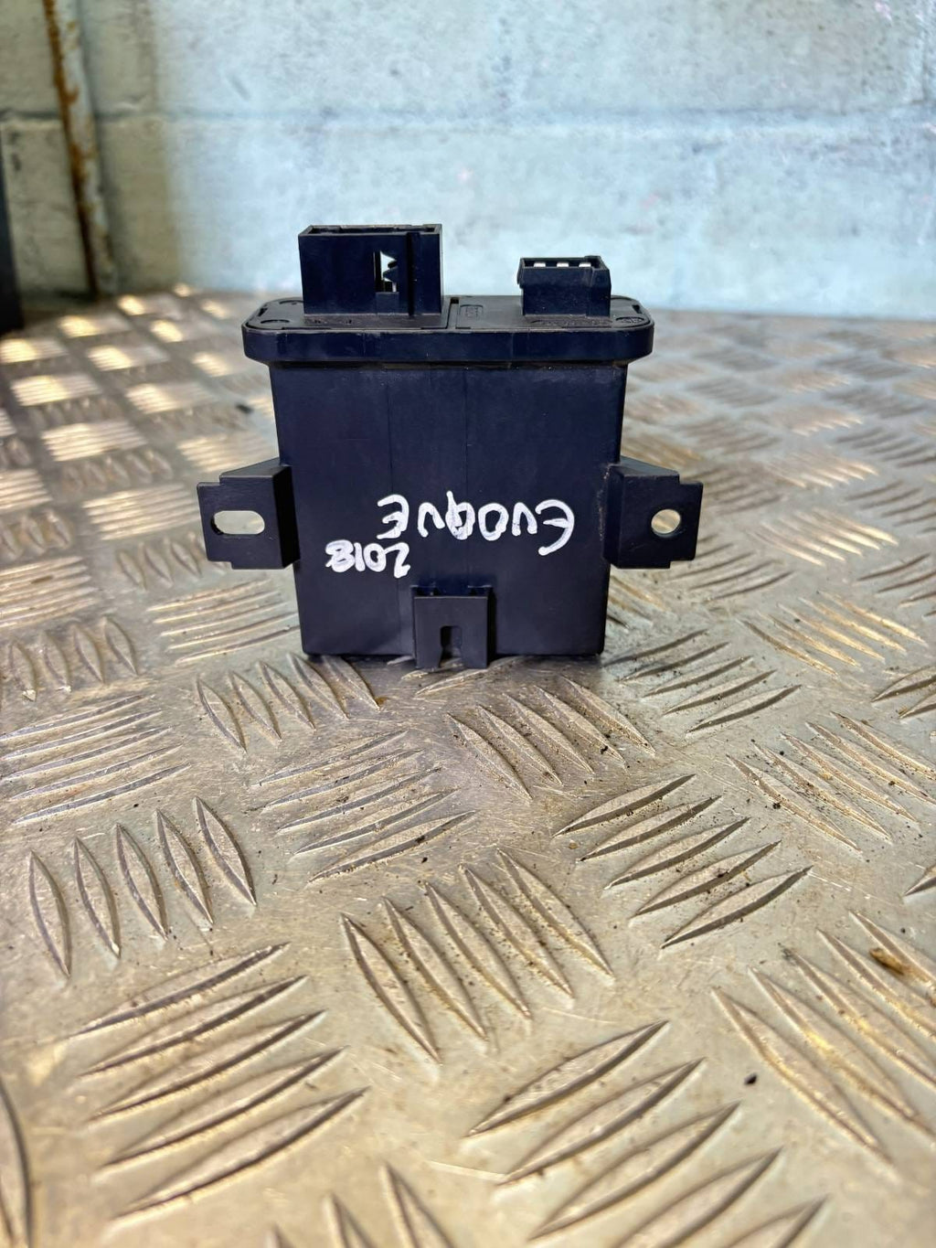 VW AUDI ŠKODA SEAT HEADLIGHT CONTROL UNIT LIGHT RELAY 5J0907357 D.-TEST CAR 2018