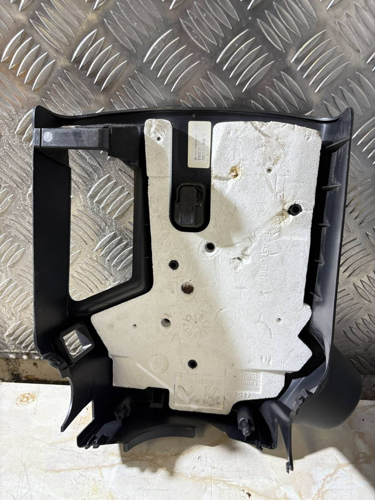 CITROEN DS3 LOWER STEERING COLUMN TRIM PANEL COVER 9684287680 2009-2016