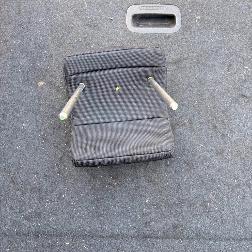 Hyundai i30 MK1 FD 07-12 Rear Right Offside OSR Outer Seat Cloth Headrest Unit