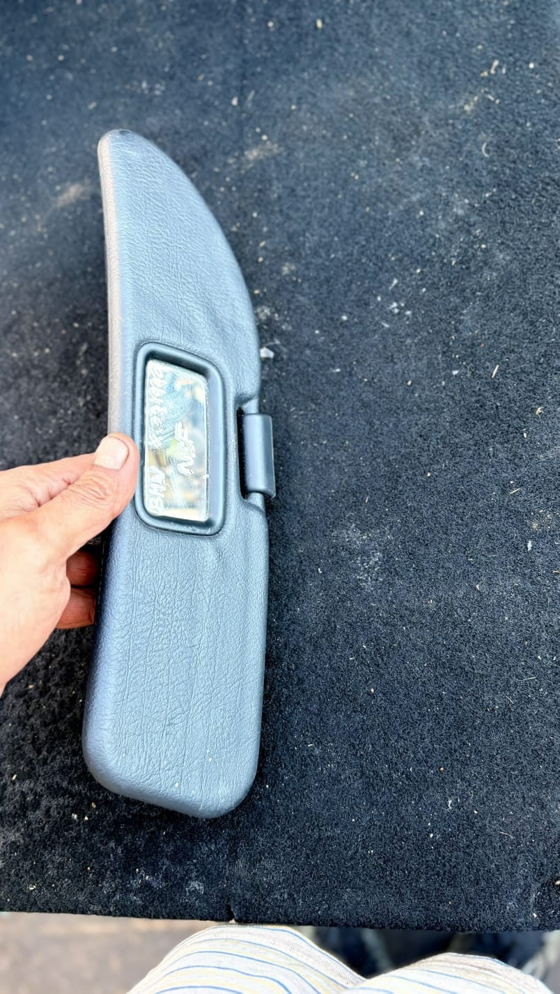 BMW Z3 OS Driver Side Sun Visor Black 10081010 1999