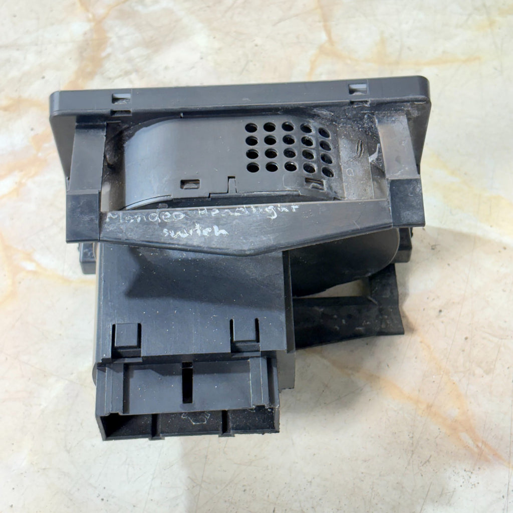 Ford Mondeo Mk3 2000-2007 Headlight Switch w/Fog + Level 1S7T13A024GB