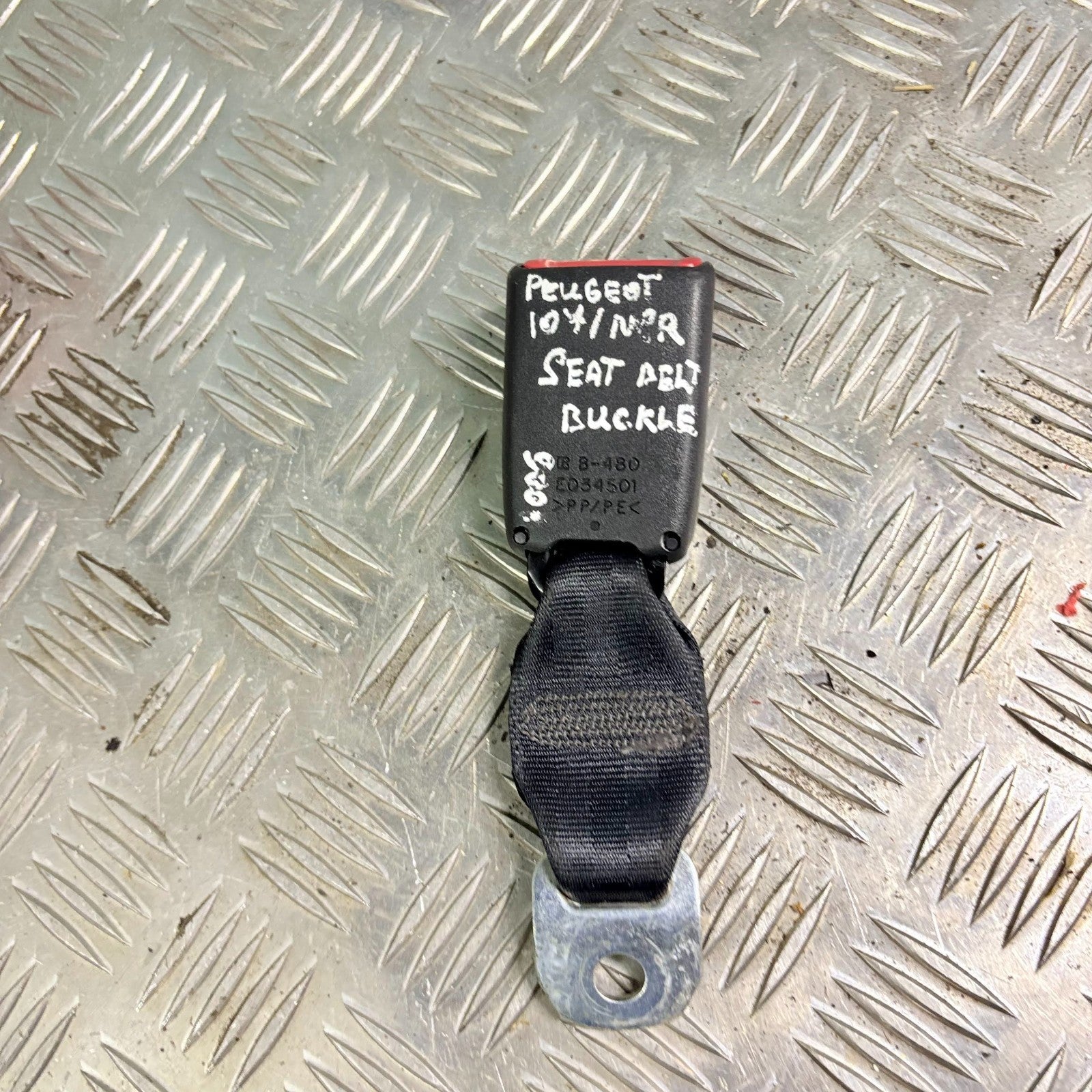 Peugeot 107 2005-2014 Left Passenger Nearside Rear Seatbelt Buckle