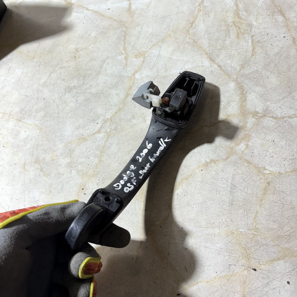 Right Front Outer Door Handle for DODGE 2006-2011