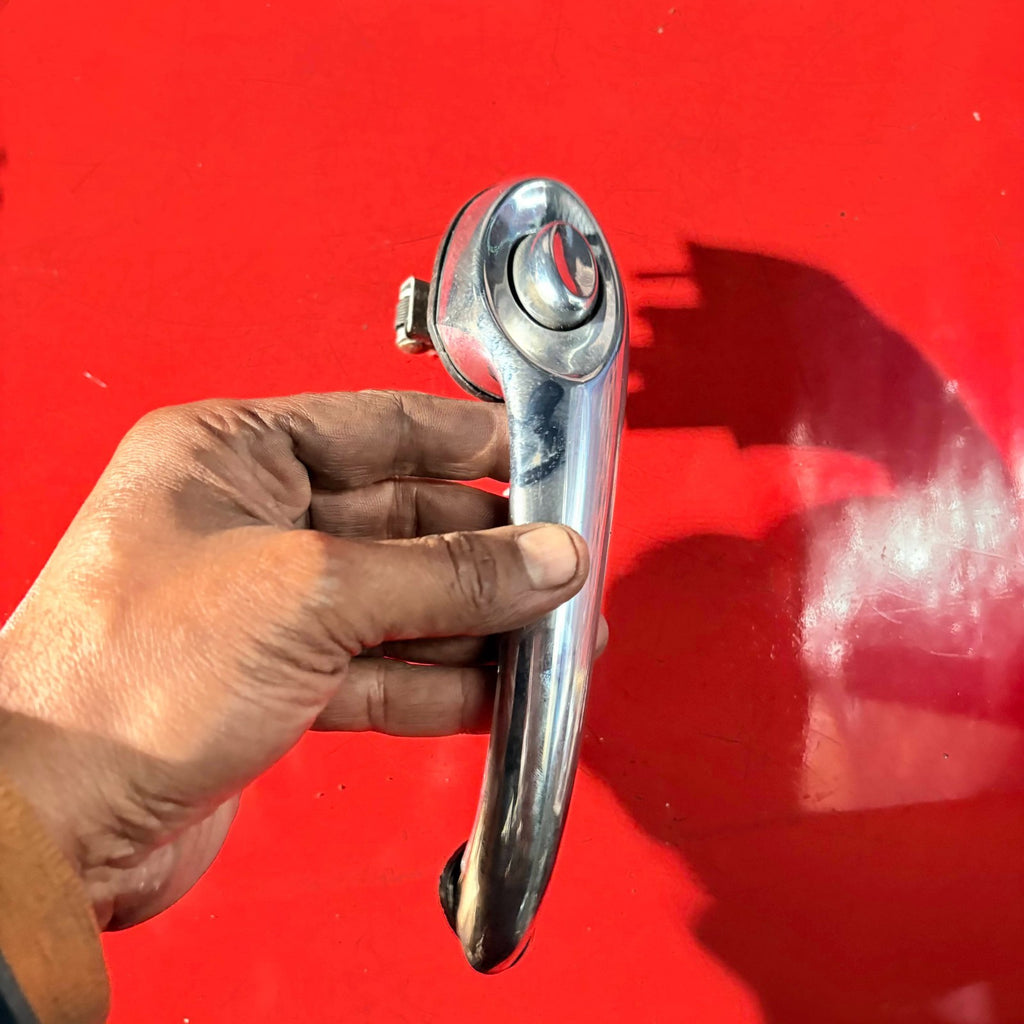 Chrysler PT CRUISER S-328RM Drivers Right Front Exterior Door Handle 01-10