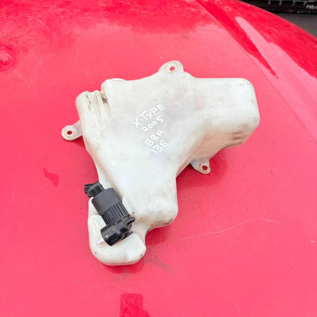 2001-2007 JAGUAR X TYPE WASHER BOTTLE BOTTOM END 4X43-17B613-AB