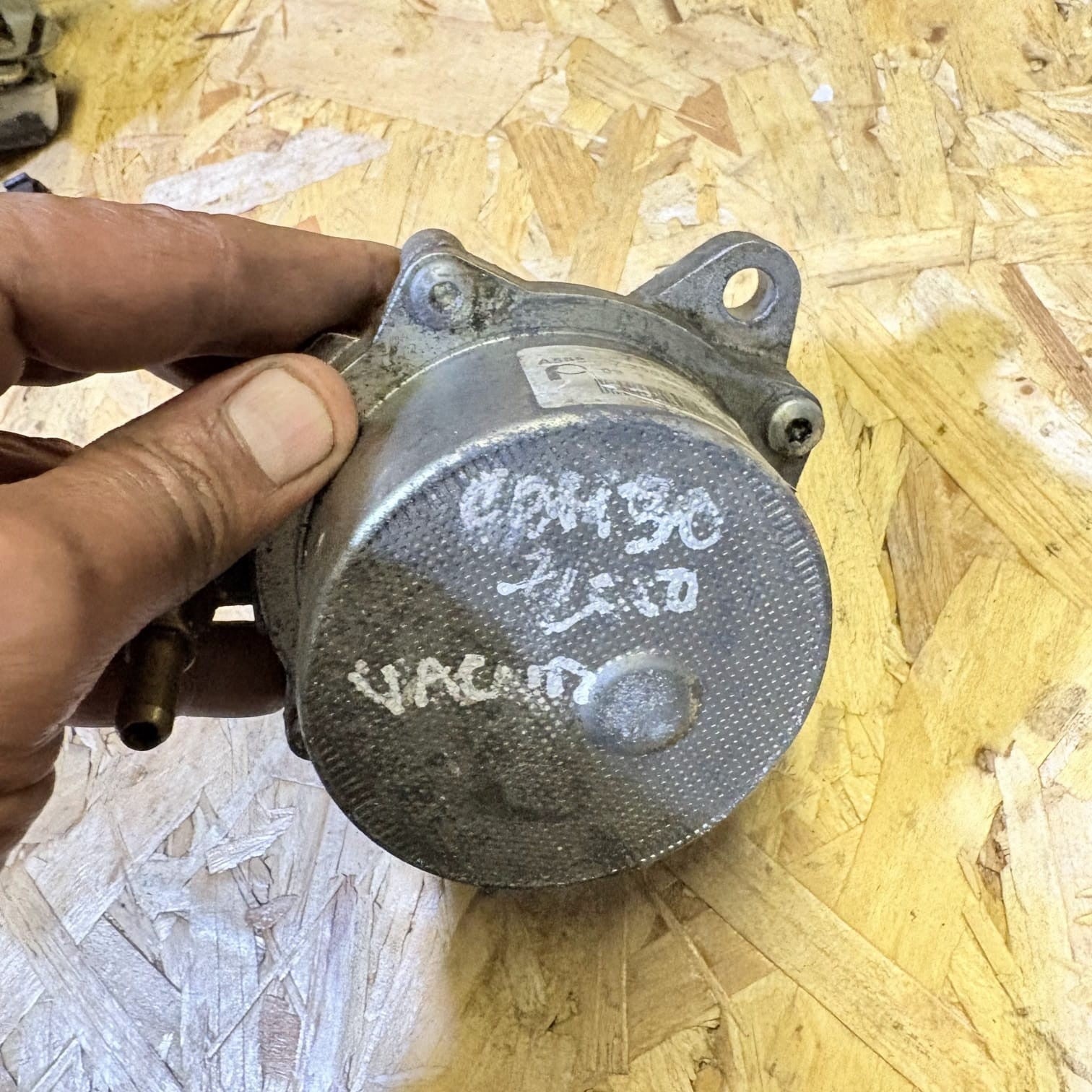 VAUXHALL CORSA D VACUUM PUMP 73501167 1.3CDTI 2010