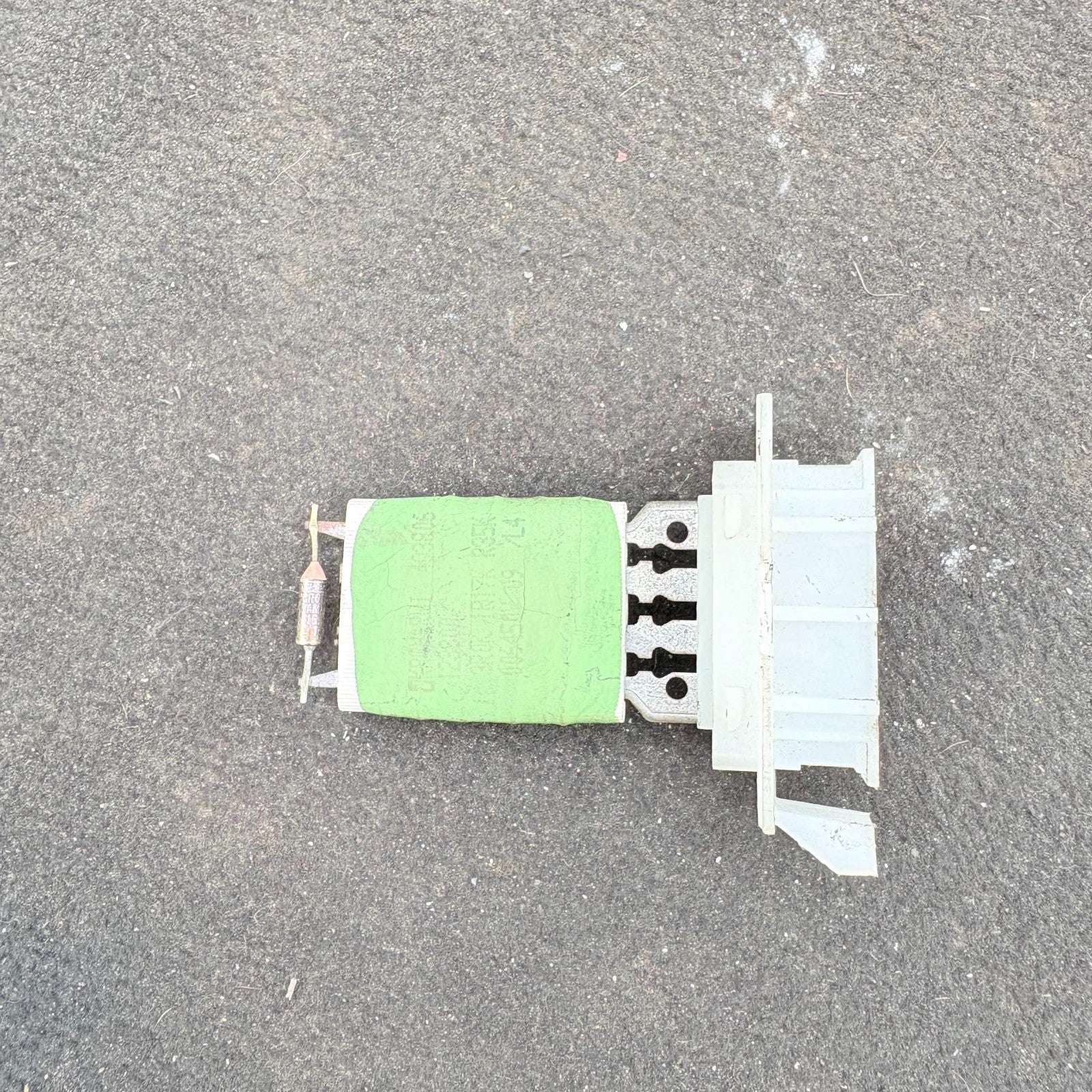 Vauxhall Tigra Heater blower fan resistor (2004-2009)