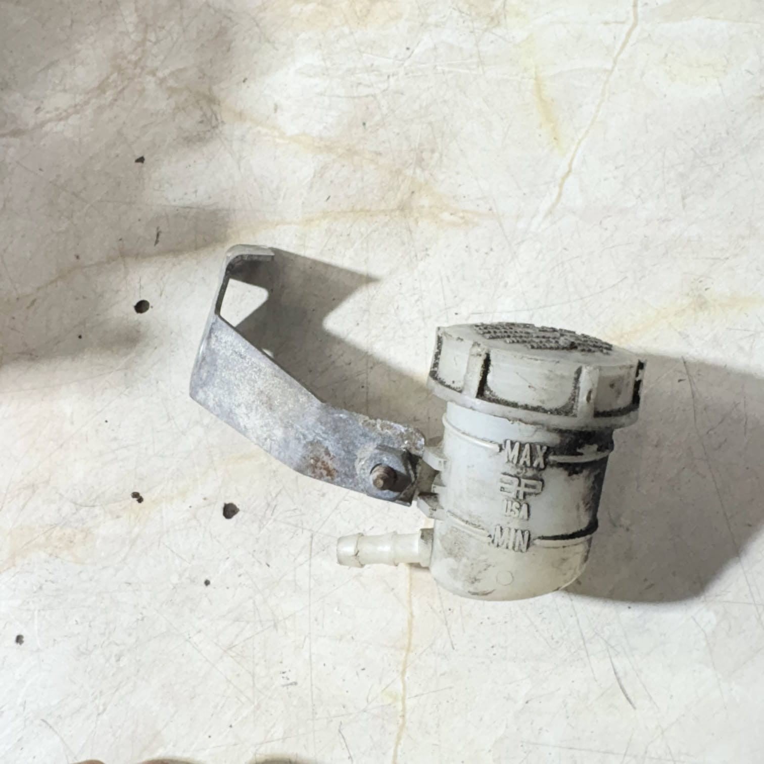 HONDA ACCORD MK8 2.2 i-DTEC Brake Fluid Tank Bottle AS PICTURED