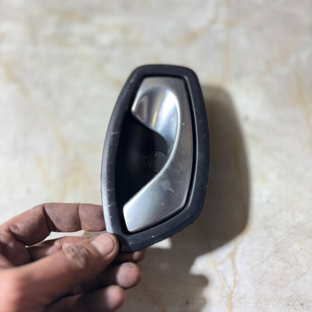 Renault Clio Mk4 2013-2020 Right Offside Front Inner Door Handle 110486