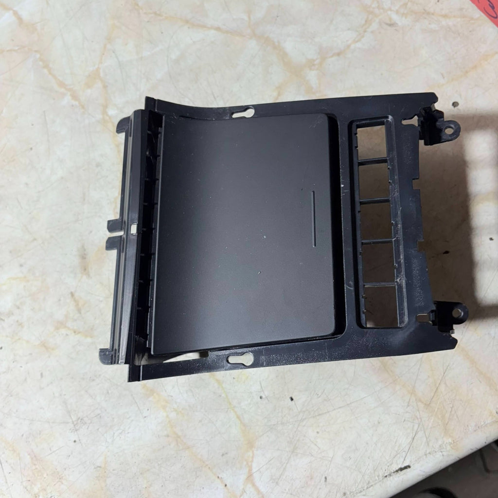 VW Golf Mk6 Front Ashtray 12V Cig Lighter 5K0857961 2009-2014 Eos Scirocco