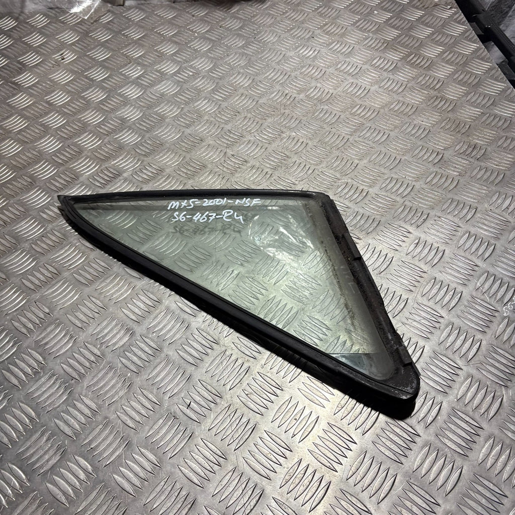 MAZDA MX5 2001 N/S/F DOOR QUARTER WINDOW GLASS FORNT LEFT SIDE