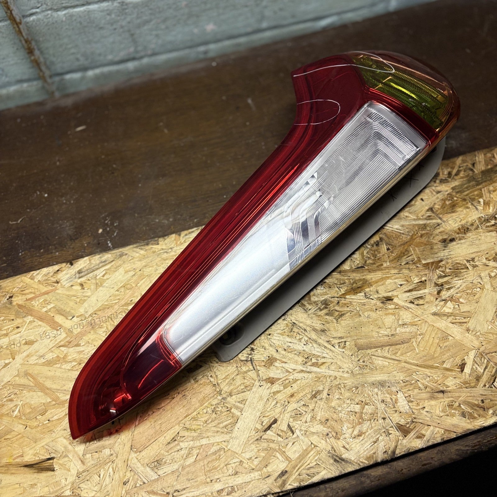 MG3 2011‑2024 Rear Right Tail Light 220‑40013 Driver Side