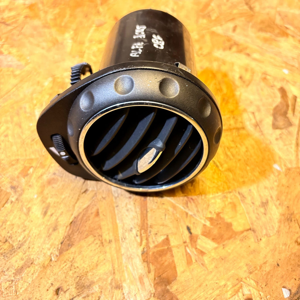 Alfa Romeo Mk1 2004-2010 Right Driver Offside Air Vent