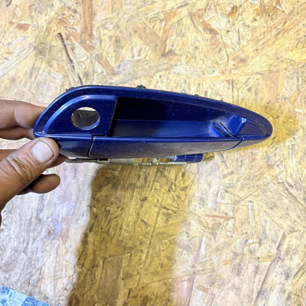 Left Front Passenger Side External dOor Handle For Fiat Punto 2005-2009