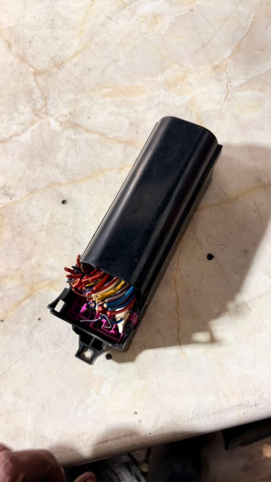 SKODA ROOMSTER INTERNAL FUSE BOX 63598004 2012