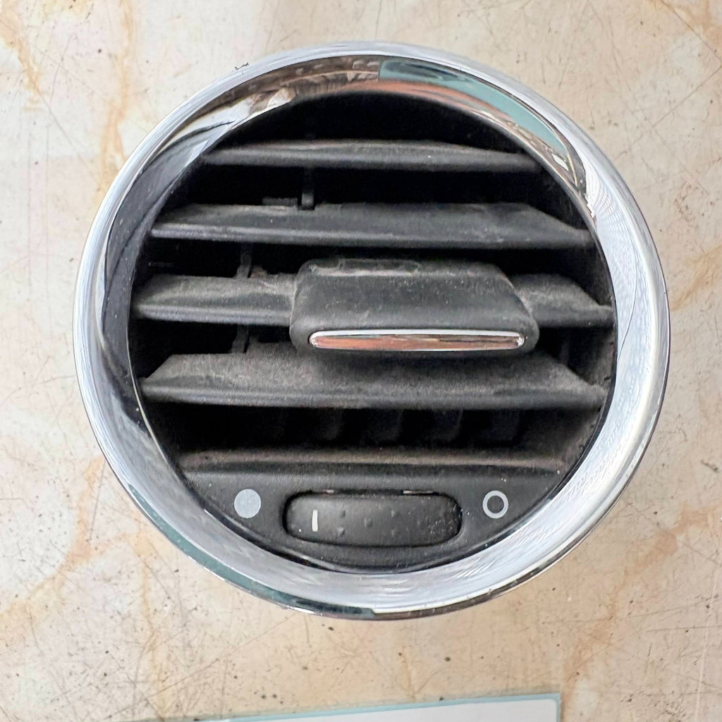 Fiat 500 2014 Left Passenger Side Dash Air Vent 226614