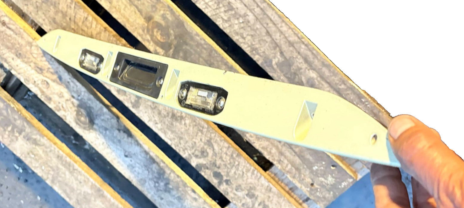 Volvo S40 2005 Tailgate number plate light trim 30753027