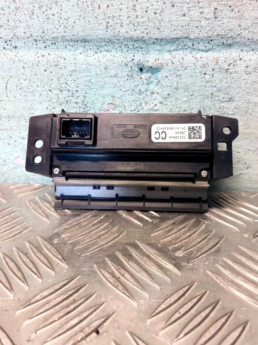 RANGE ROVER SPORT 2013 MULTIMEDIA DISPLAY SCREEN CONTROL MODULE DPLA-18A828-CC