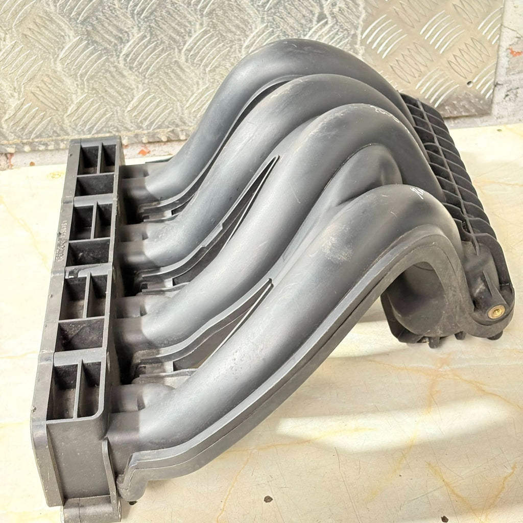 Mercedes C-Class W202 2.2 CDI Intake Manifold A6110901737 1997-2000 C200/C220