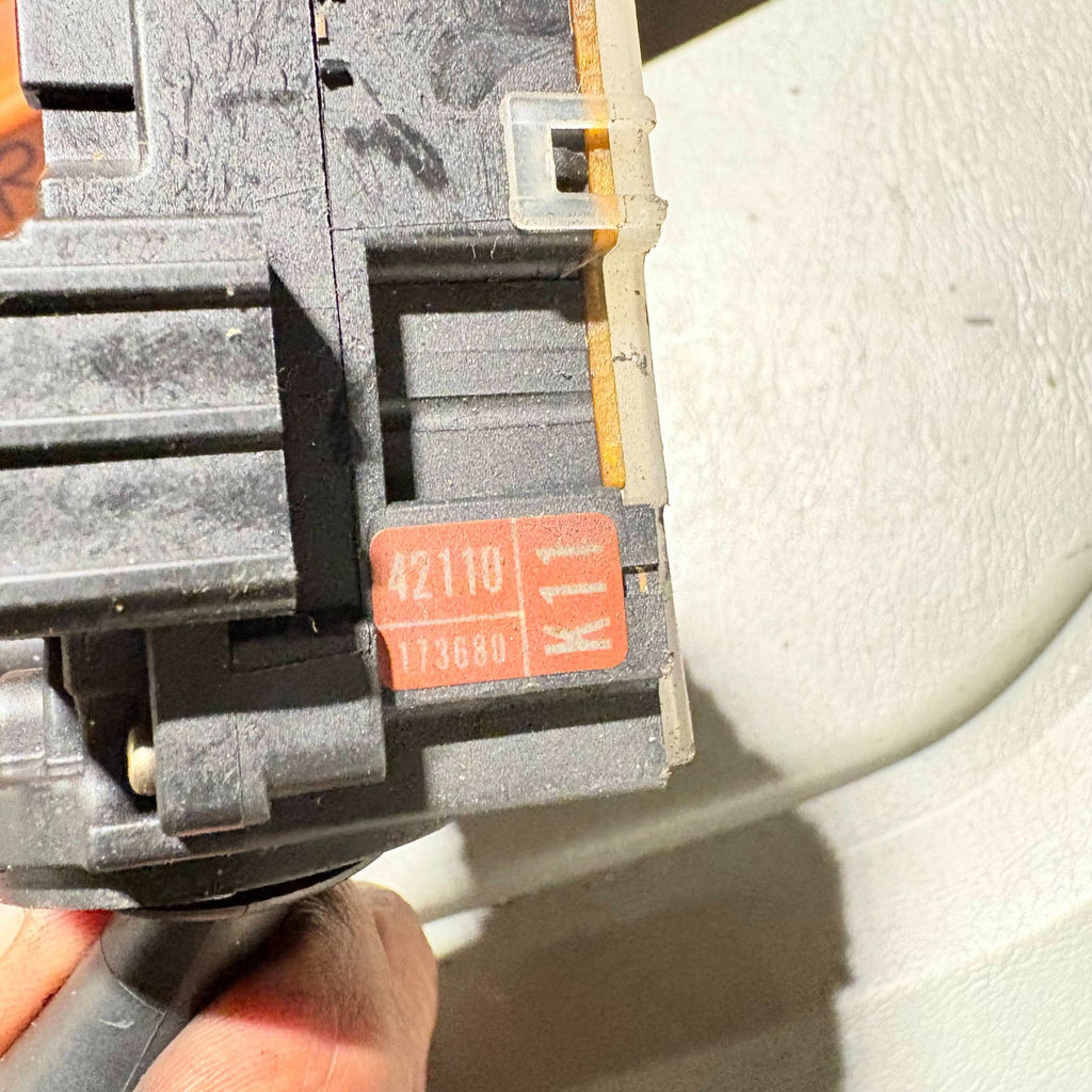 TOYOTA RAV4 XA20 00-05 Windscreen Wiper Control Stalk Switch 42110-173680