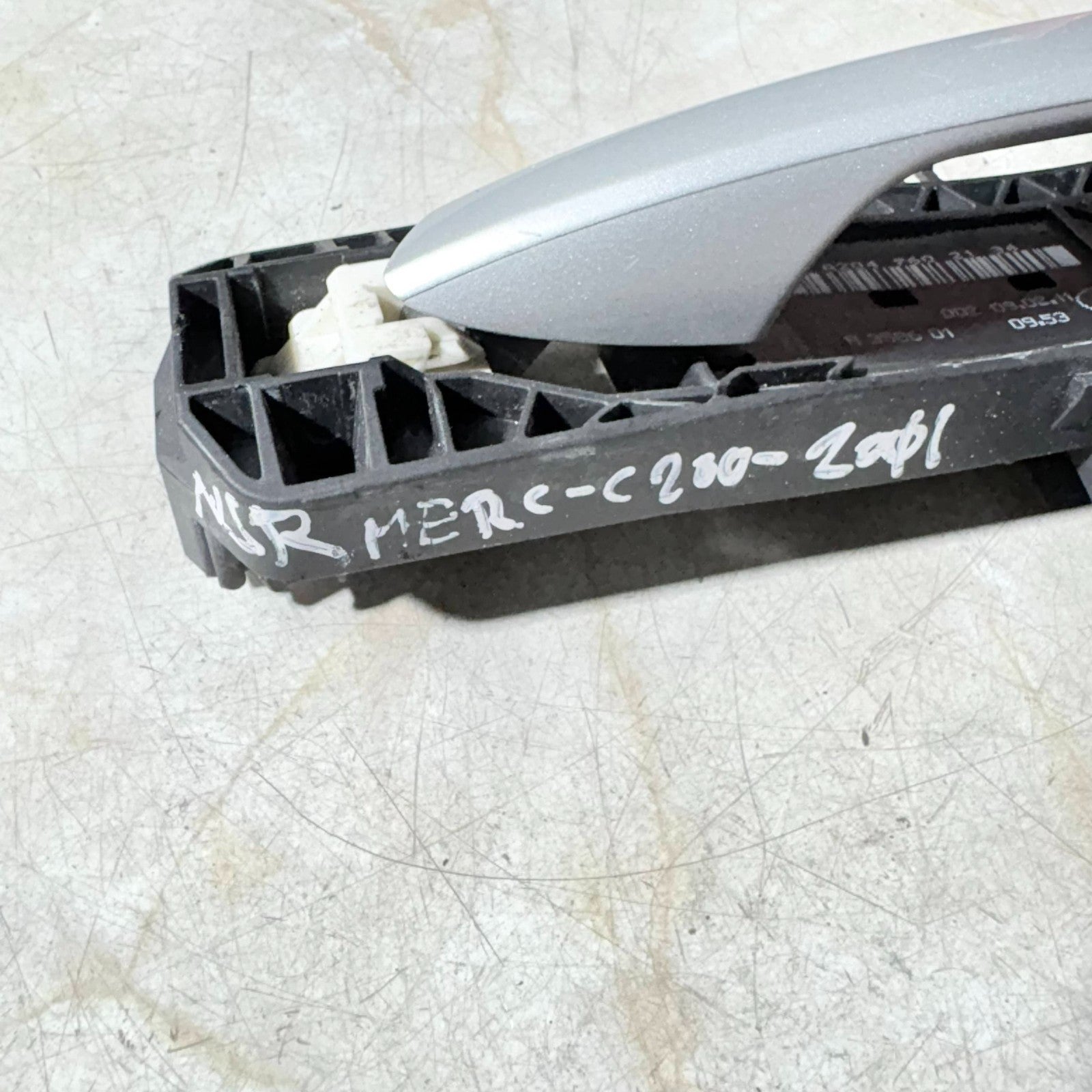 MERCEDES-BENZ C CLASS C200 EXTERIOR DOOR HANDLE PASSENGER REAR LEFT SIDE 2011