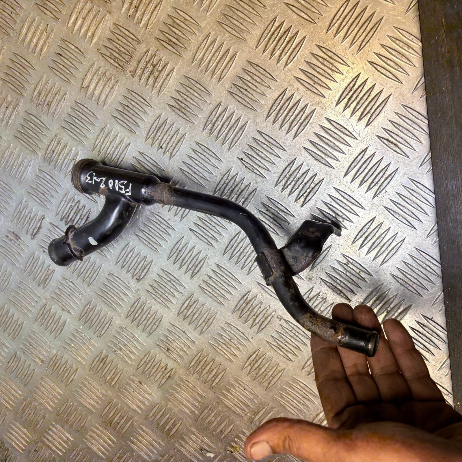 Fiat 500 1.3 MultiJet Diesel Water Pump Coolant Pipe Metal Tube 2011-2014