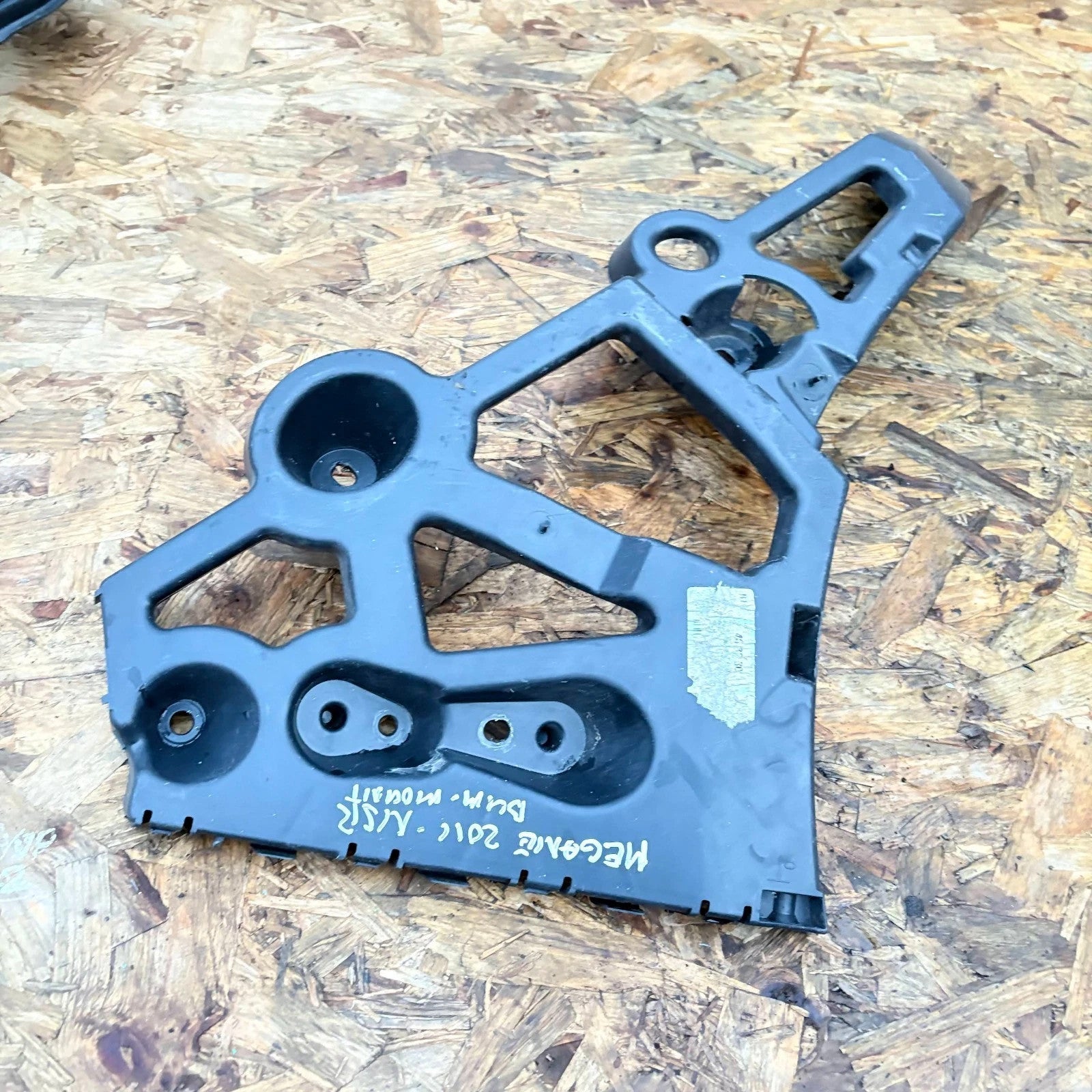 RENAULT MEGANE III 2009-2016 REAR LEFT SIDE BUMPER BRACKET 0001032274