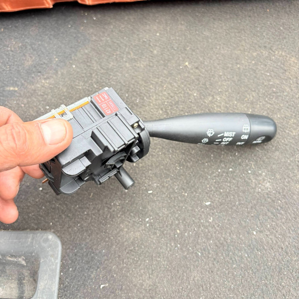 For 2001-2005 Toyota RAV4 Turn Signal Switch