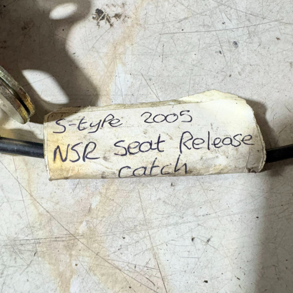 JAGUAR S TYPE 1998-2009 PASSENGER REAR SEAT RELEASE LOCK 2R83-F613D61-AE